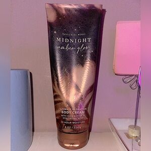 Bath & Body Works 🌟 Midnight Amber Glow 🌟Ultimate Hydration Body Cream 8 oz.